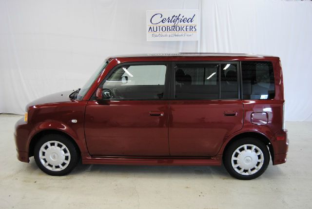 Scion xB 2006 photo 4