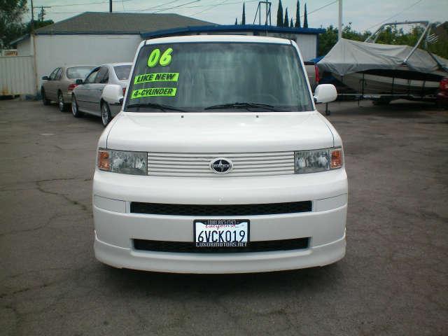 Scion xB Unknown SUV