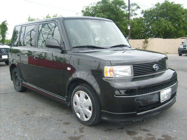 Scion xB 2006 photo 14