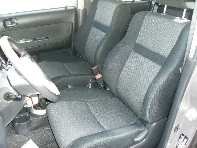 Scion xB 2006 photo 2