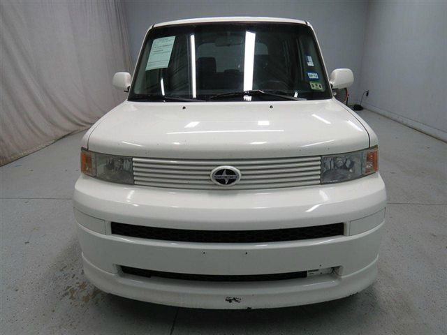 Scion xB 2006 photo 11