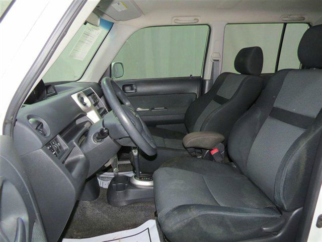 Scion xB 2006 photo 6