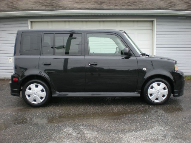 Scion xB 2006 photo 12