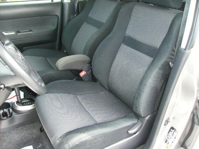Scion xB 2006 photo 2