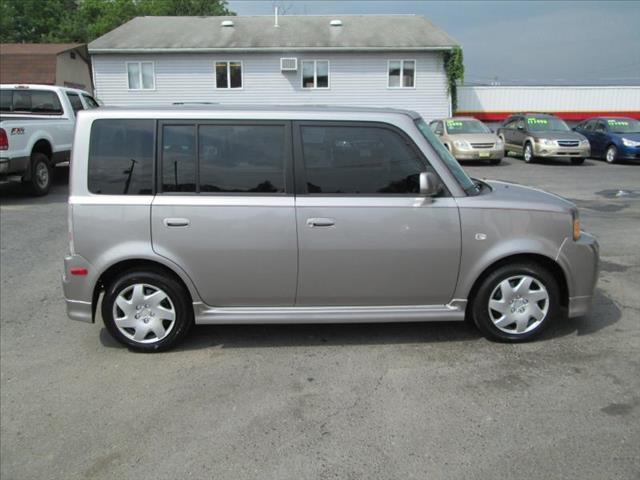 Scion xB 2001 Buick SUV