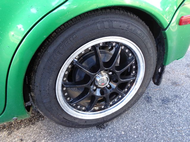 Scion xB 2006 photo 1