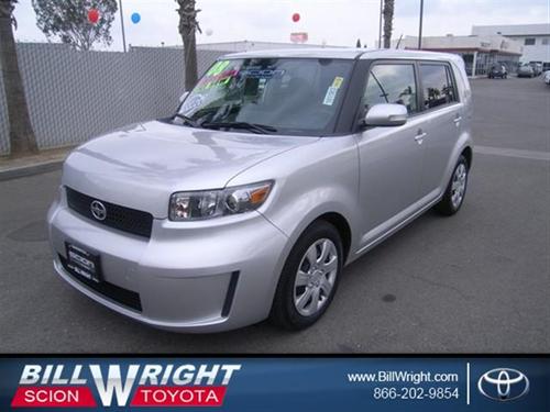 Scion xB 2008 photo 2