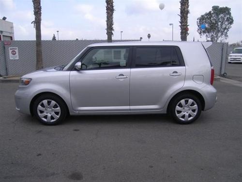 Scion xB 2008 photo 4