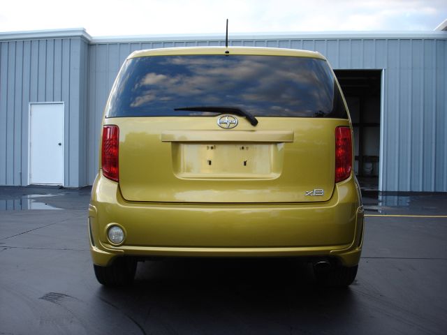 Scion xB 2008 photo 1