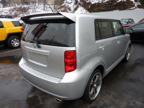 Scion xB 2008 photo 2