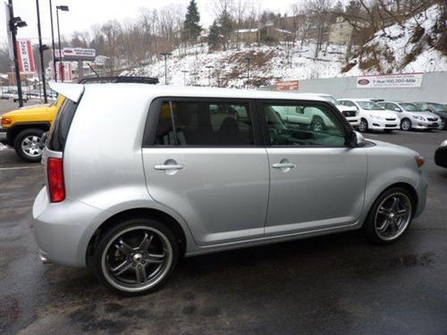 Scion xB 2008 photo 1