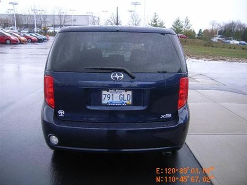 Scion xB 2008 photo 3