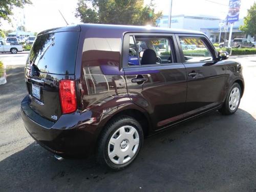 Scion xB 2008 photo 3