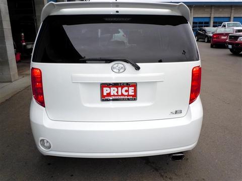 Scion xB 2008 photo 1