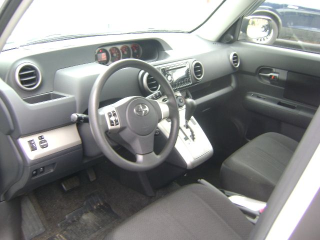Scion xB 2008 photo 1