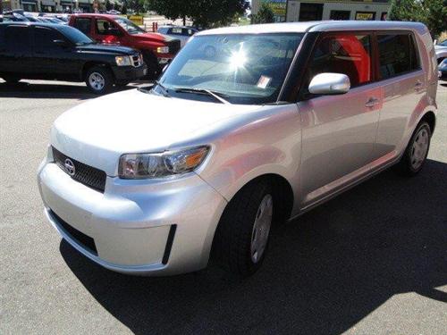 Scion xB 2008 photo 2
