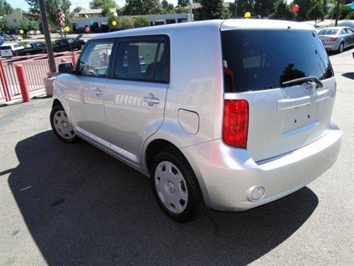 Scion xB 2008 photo 4