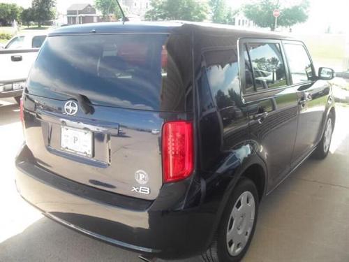 Scion xB 2008 photo 4