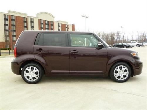 Scion xB 2008 photo 1
