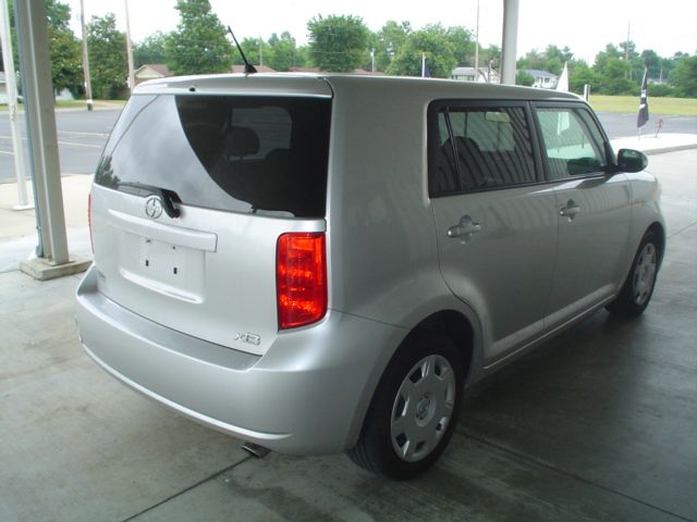 Scion xB 2008 photo 4