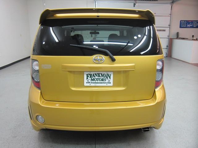 Scion xB 2008 photo 4