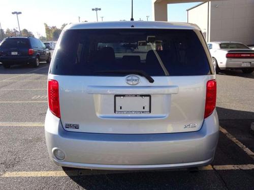 Scion xB 2008 photo 1