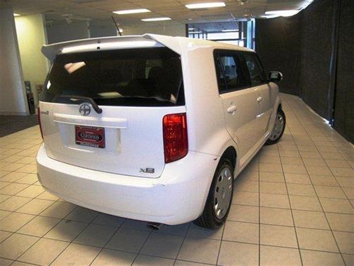 Scion xB 2008 photo 3