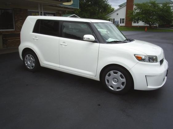 Scion xB 2008 photo 2