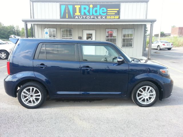 Scion xB 2008 photo 4