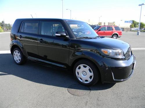 Scion xB 2008 photo 2