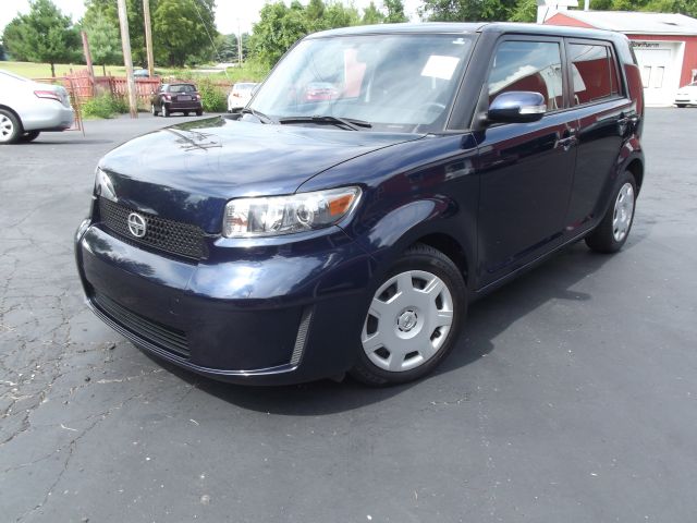 Scion xB 2008 photo 1