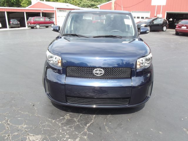 Scion xB 2008 photo 2