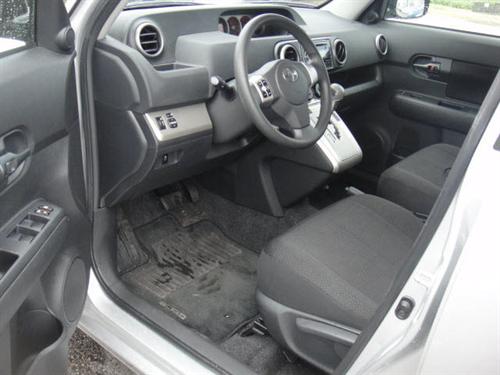 Scion xB 2008 photo 3