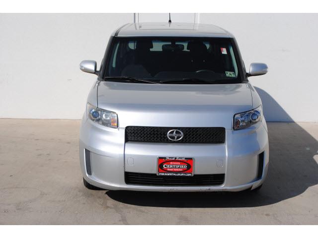 Scion xB 2008 photo 1