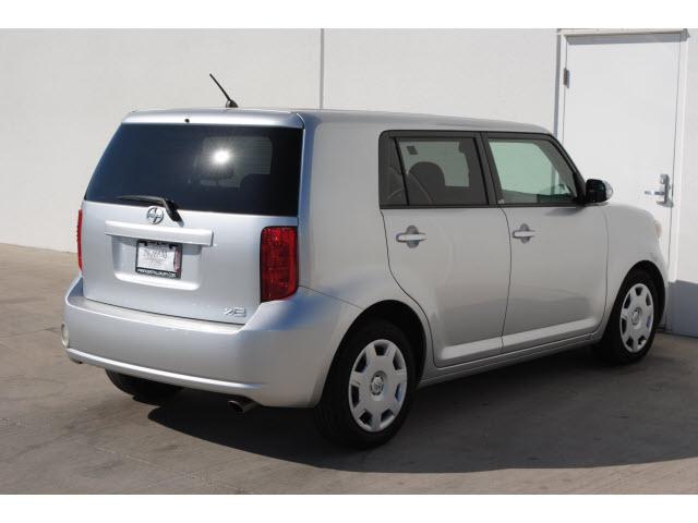 Scion xB 2008 photo 5