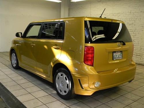 Scion xB 2008 photo 2