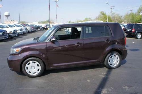 Scion xB 2008 photo 1