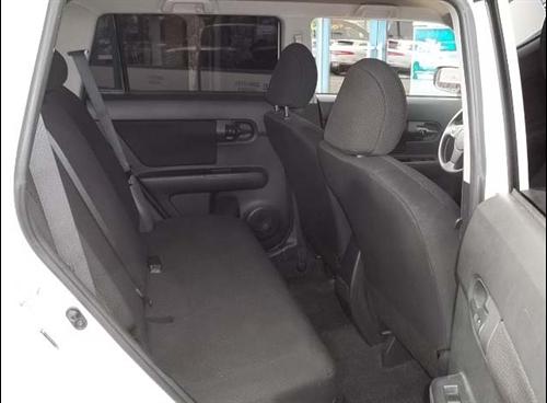 Scion xB 2008 photo 4