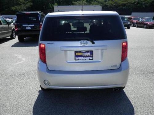 Scion xB 2008 photo 2