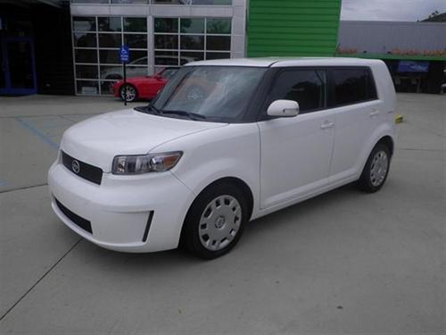 Scion xB 2008 photo 2