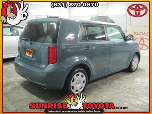 Scion xB 2008 photo 2