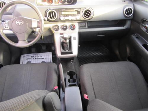 Scion xB 2008 photo 3