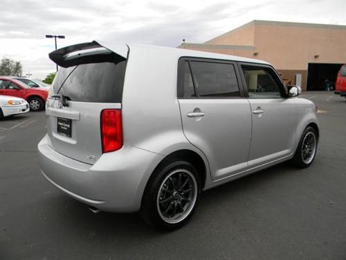 Scion xB 2008 photo 3