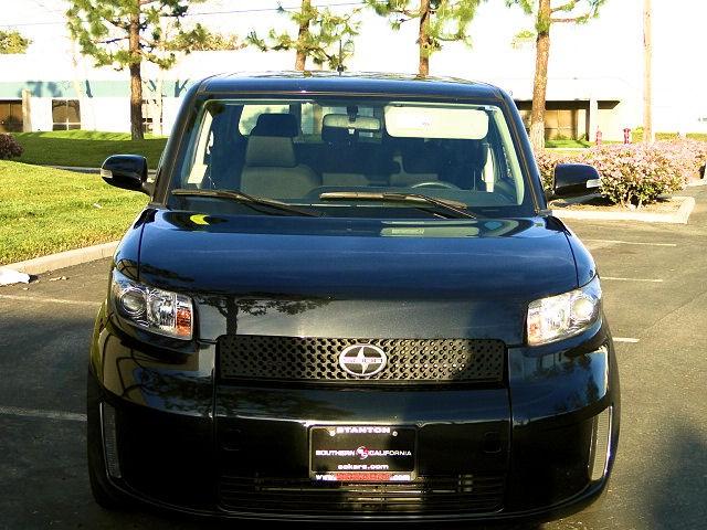 Scion xB 2008 photo 2