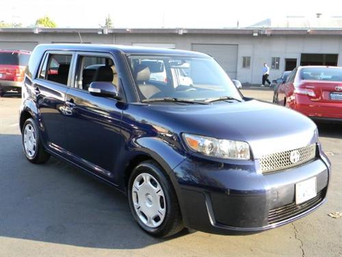 Scion xB 2008 photo 1