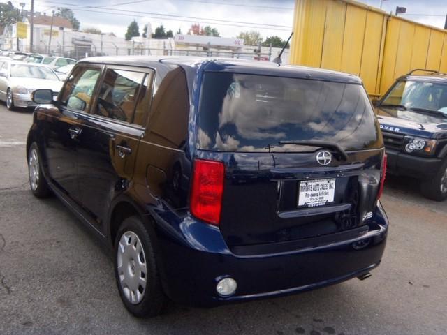 Scion xB 2008 photo 5
