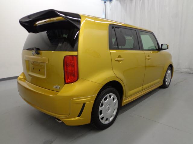 Scion xB 2008 photo 11