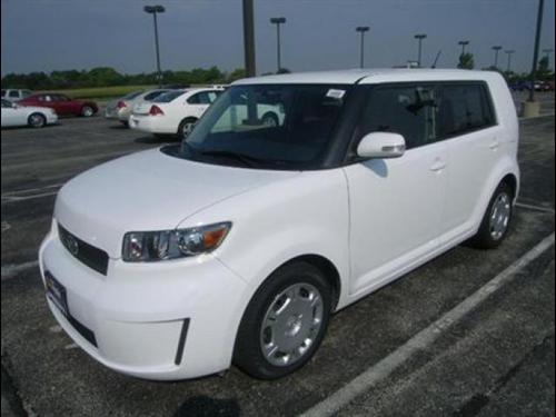 Scion xB 2008 photo 1