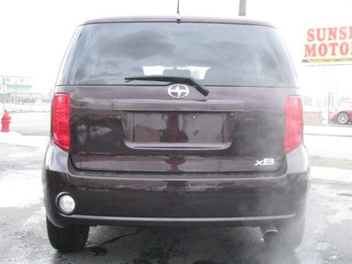 Scion xB 2008 photo 4