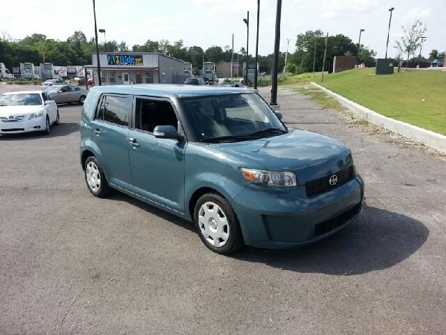 Scion xB 2008 photo 2